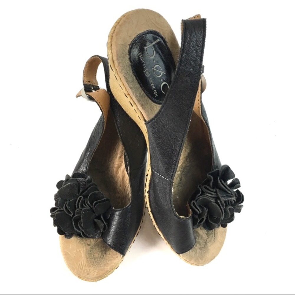 BOC BORN CONCEPTS BLACK LEATHER FLOWER ESPADRILLE 7 Summer Wedge Buckle